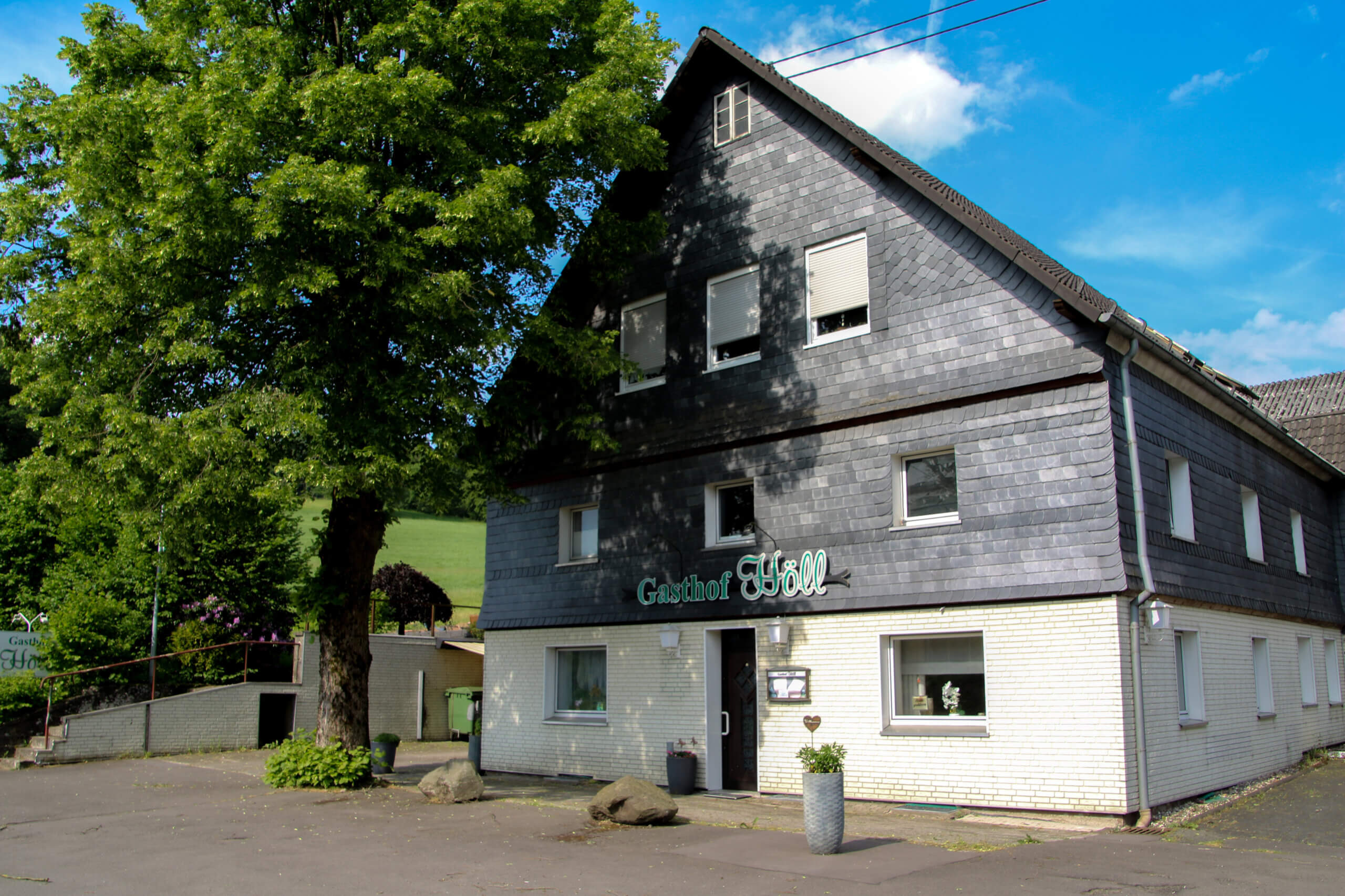 Feierlichkeiten im Gasthof Höll